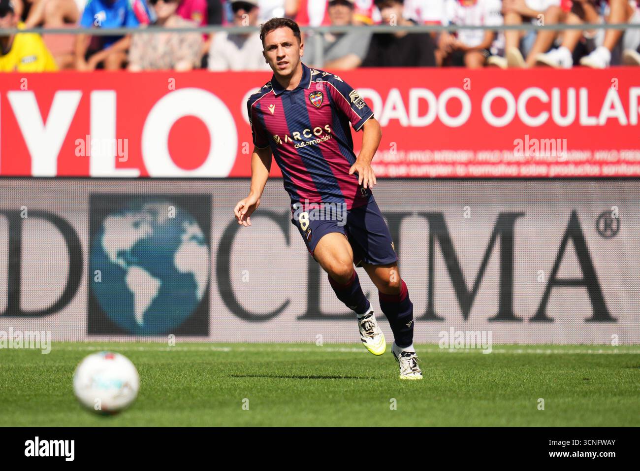jon-ander-olasagasti-of-levante-ud-during-the-la-liga-match-2025-2026