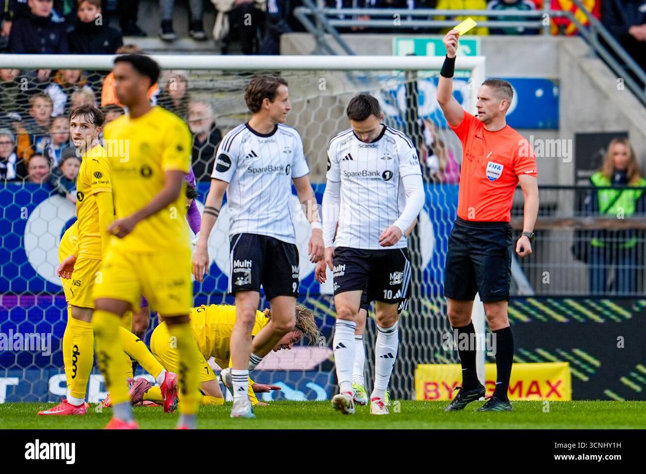 Trondheim 20250921. Yellow card to Rosenborg's Ole Sæter during the ...