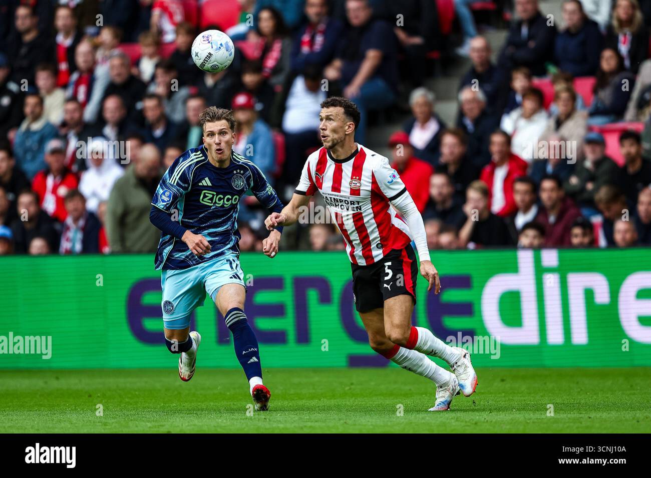 Mika Godts PSV midfield pose 2025-26 season How the High Press Broke the Defense