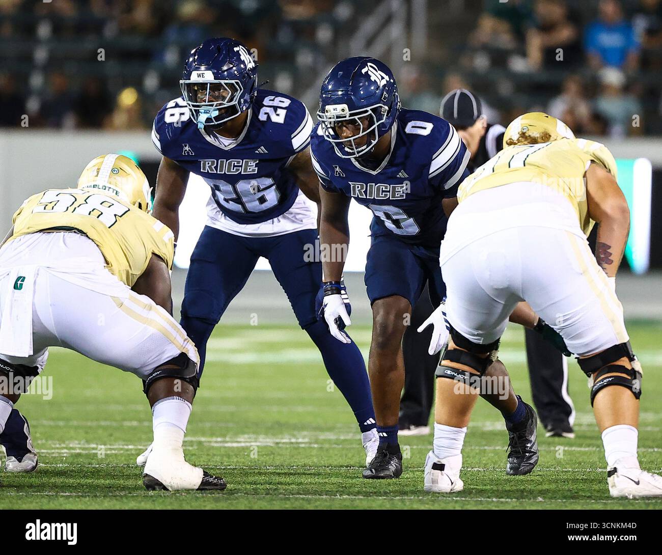 September 18,2025: Rice University linebacker Andrew Awe (0) and Rice ...
