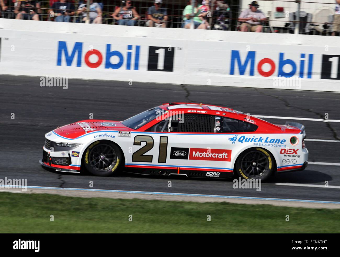 LOUDON, NH - SEPTEMBER 21: Josh Berry (#21 Wood Brothers Racing ...