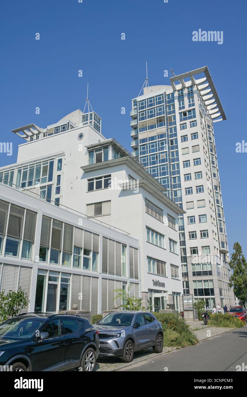 Wohnhaus Twintowers, Fanny-Zobel-Straße, Treptow-Köpenick, Berlin, Deutschland Stock Photo