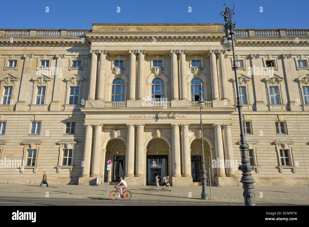 Hanns Eisler Platz