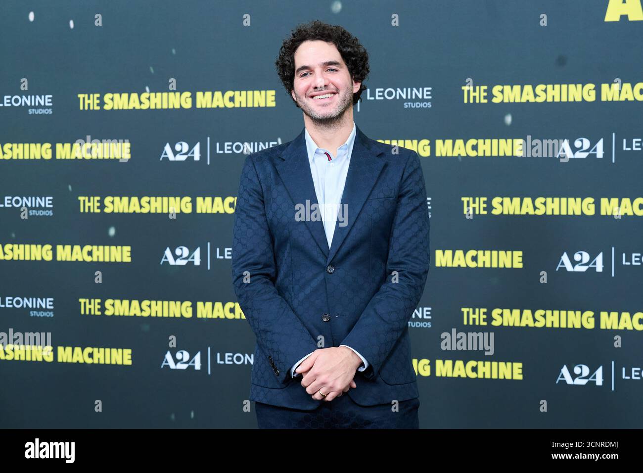 22 September 2025, Berlin: Benny Safdie, director, comes to the Zoo