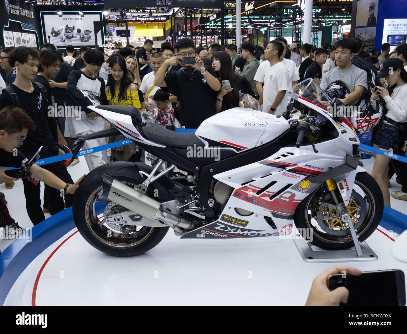 Sep. 20th, 2025, Crowds watching ZXMoto released new model ZX