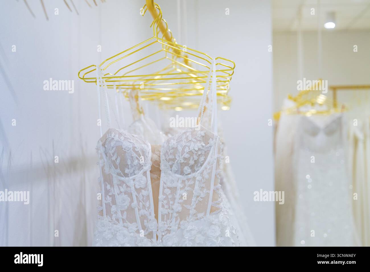 Yellow dress hanger hi-res stock photography and images - Alamy Yellow dress hanger hi-res stock photography and images - Alamy