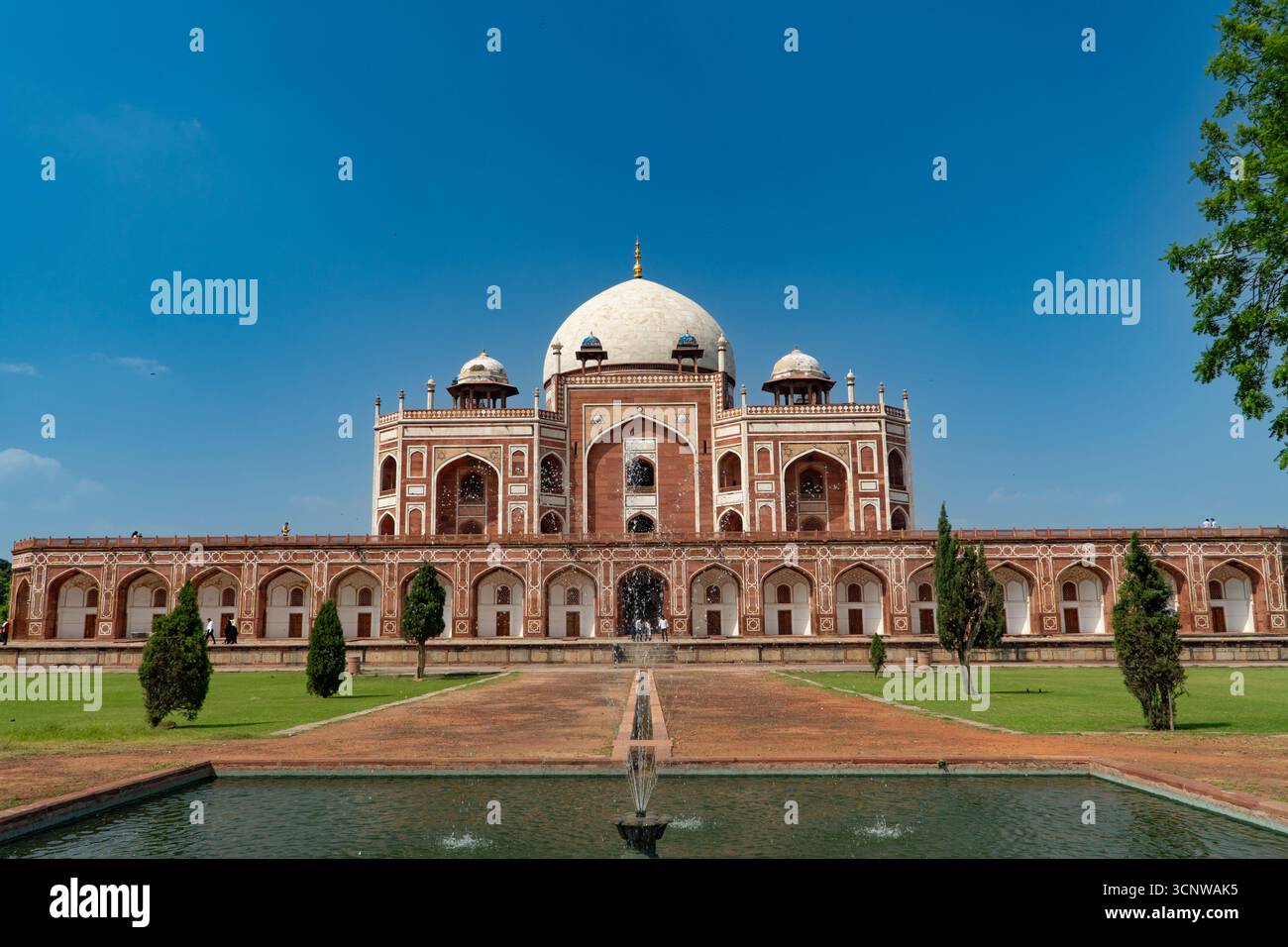 Monuments in humayuns tomb hi-res stock photography and images - Alamy