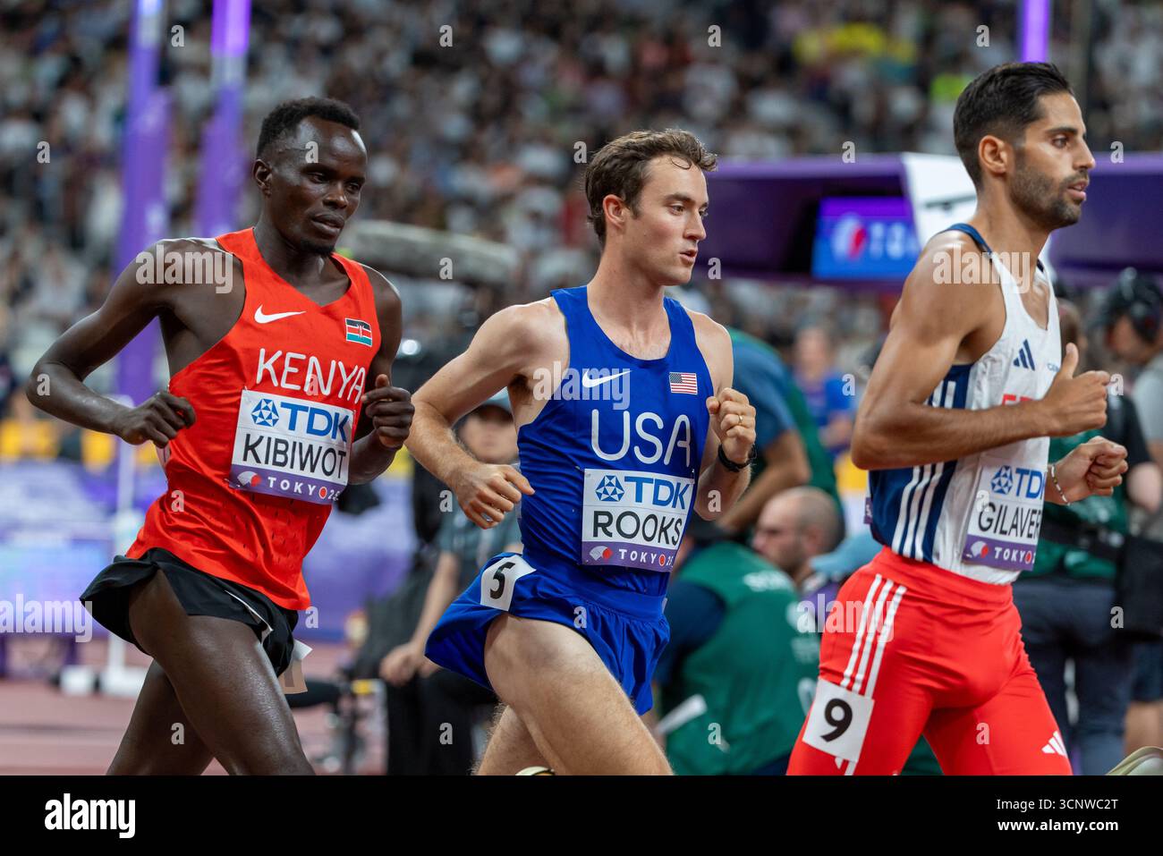 Kenneth Rooks (USA) runs the qualifying round of the steeplechas in a ...