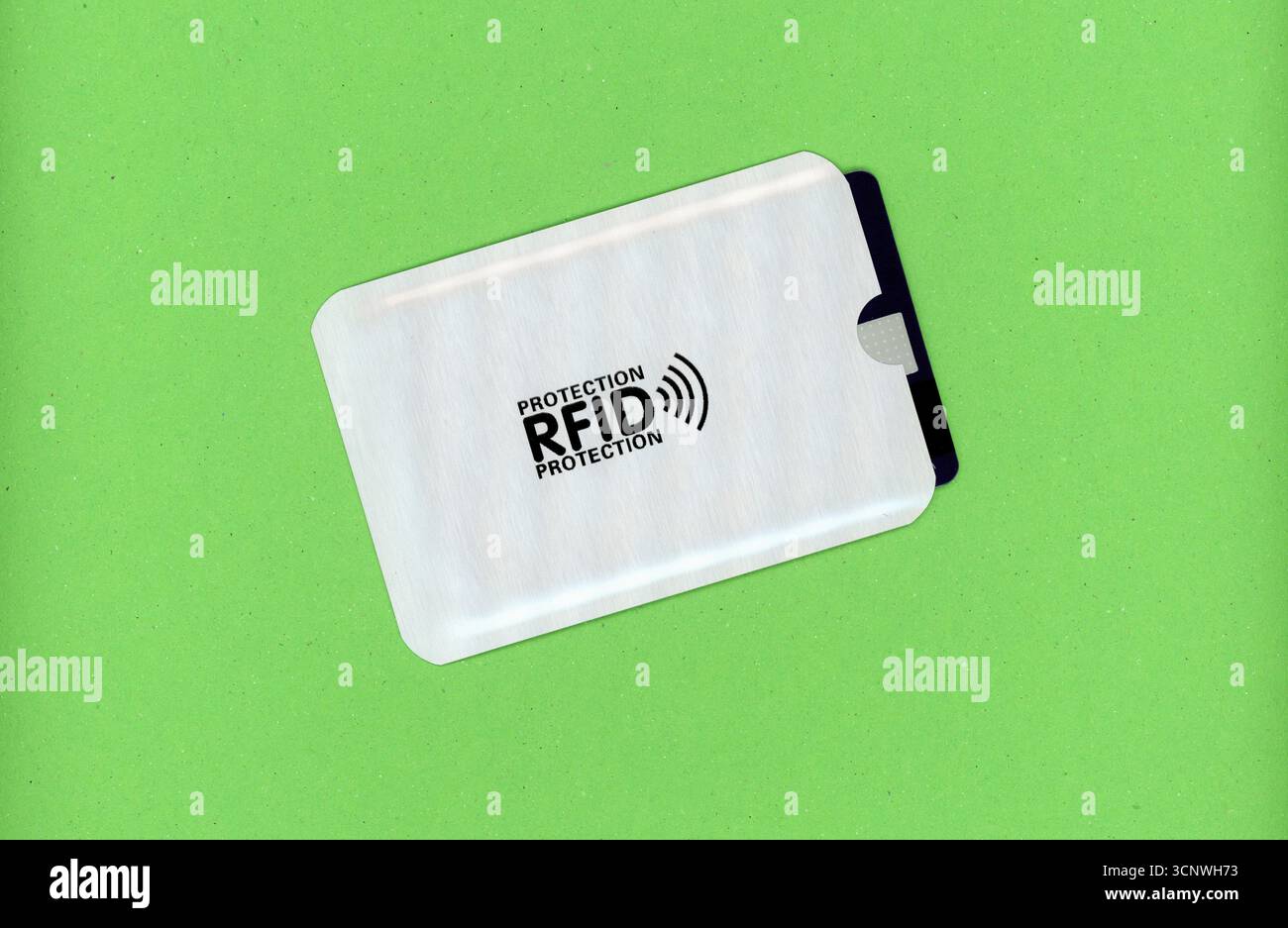 faraday card sleeve Faraday Phone Sleeve main image 0