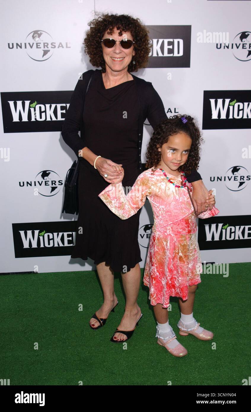 Rhea Perlman and goddaughter Bella at the Los Angeles Premiere of the ...