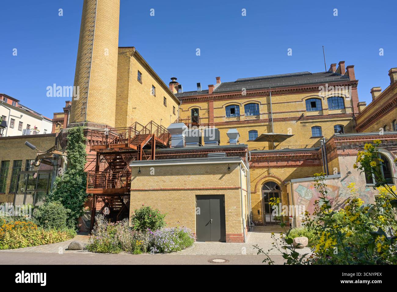 Schornstein, Futuring Installation, ehemalige Bötzow-Brauerei ...