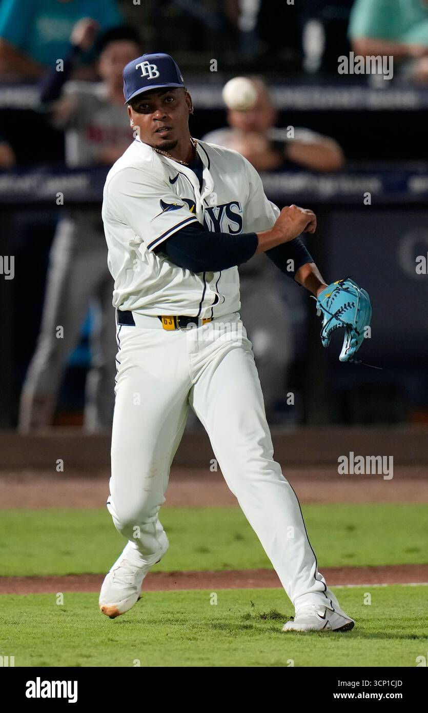Tampa Bay Rays pitcher Edwin Uceta throws out Boston Red Sox's Connor ...
