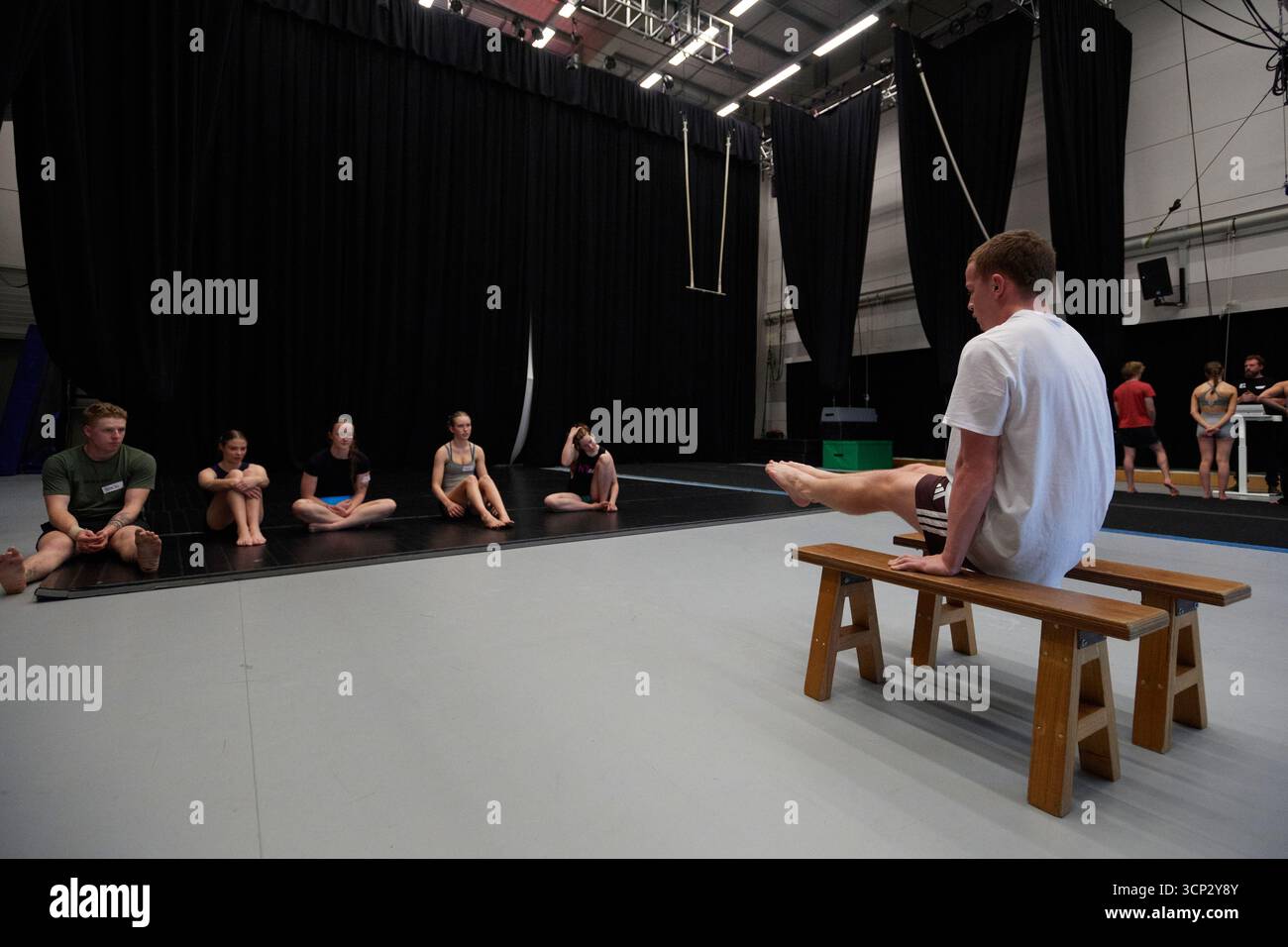Auditions Participants What years were applicants born?