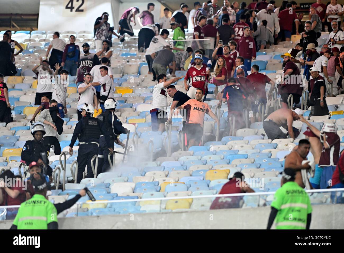 Écharpe Football Finale Coupe Sud Conmebol 2021 - Lanus Vs Défense Et Justice