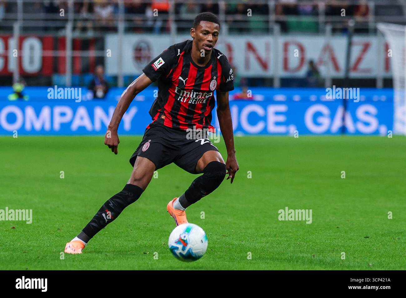 Chevayo Roe Milan, Italy. 23rd Sep, 2025. Cheveyo Dayshaun Balentien of AC Milan ...