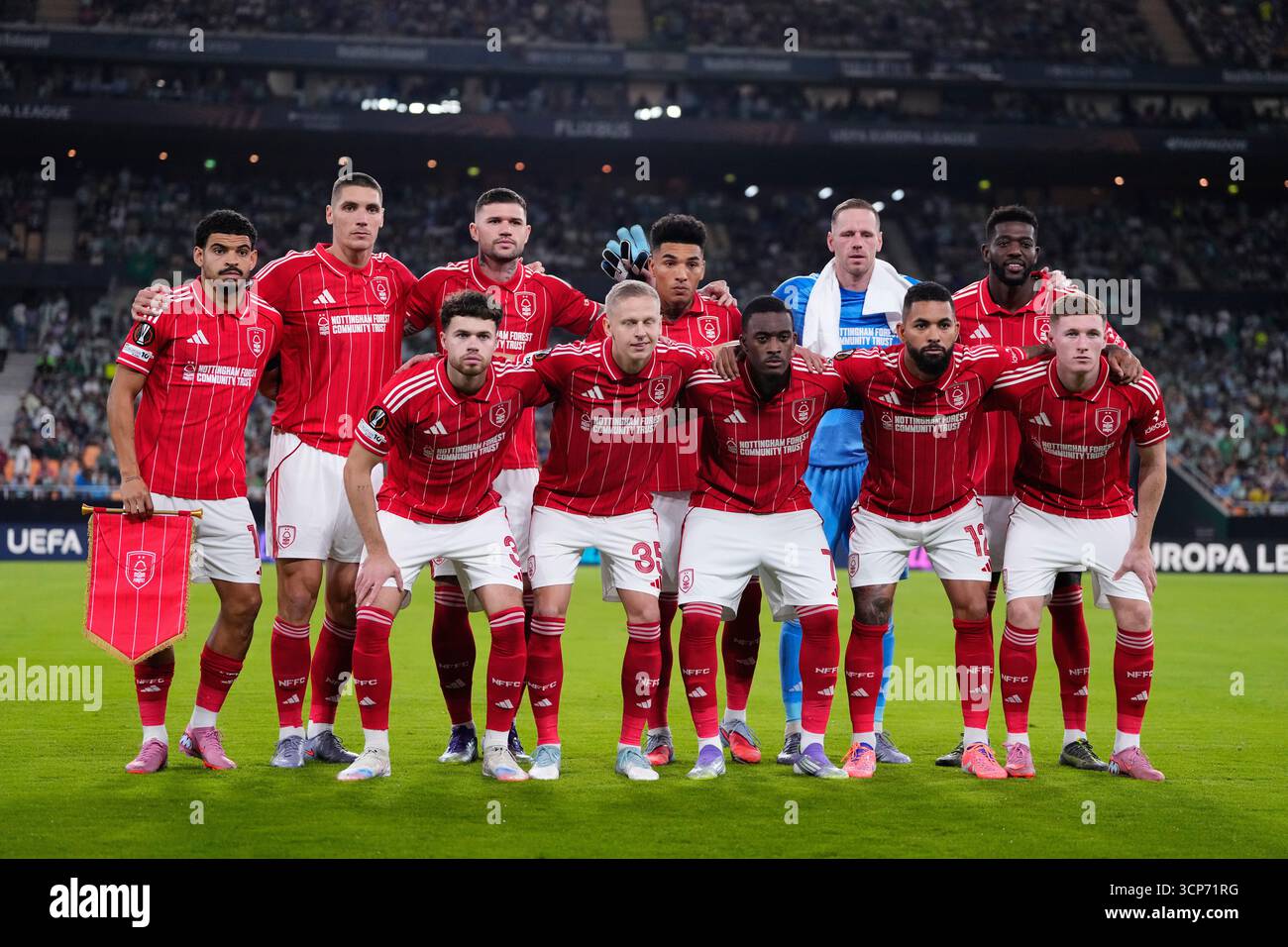 The Nottingham Forest Women team pose for a photo before the game at... News Photo - Getty Images