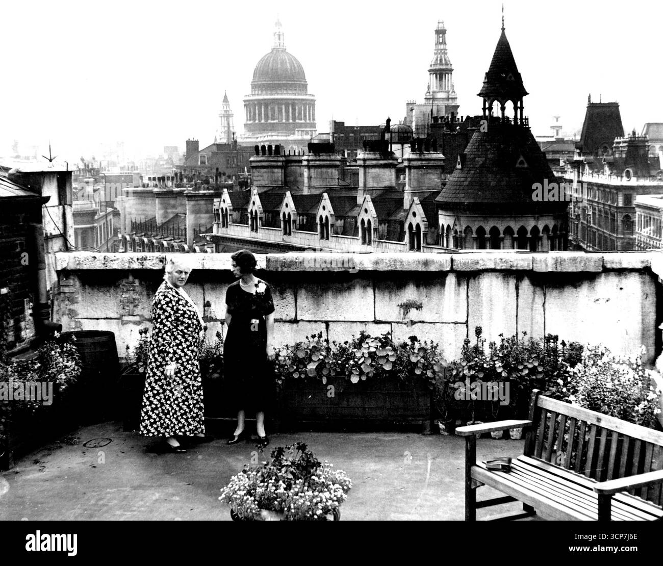 Mrs. Collet A City Garden - Lady Collett, Lady Mayoress of London, and her daughter ...