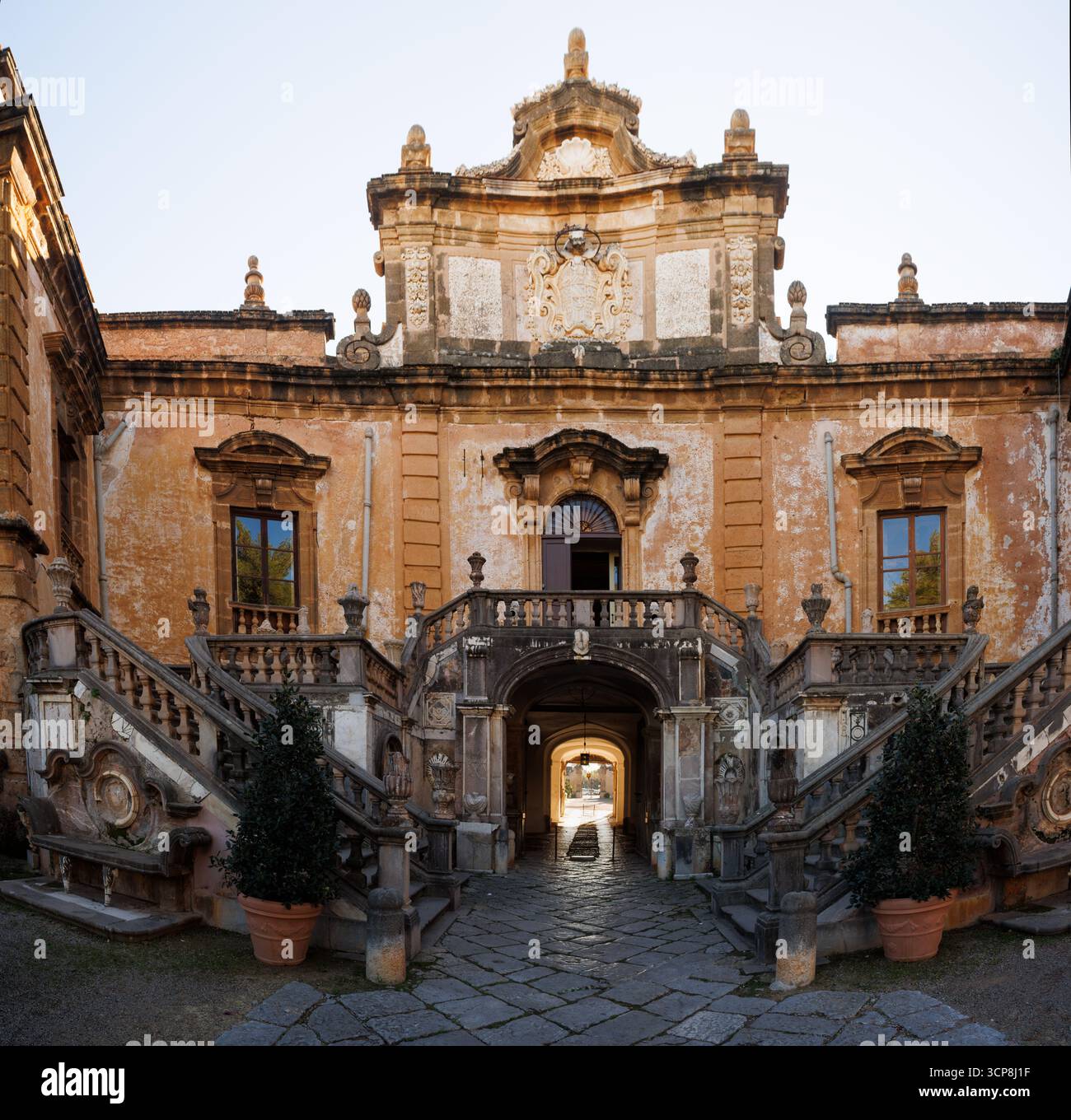 Villa palagonia hi-res stock photography and images - Alamy, image size:1300x1360