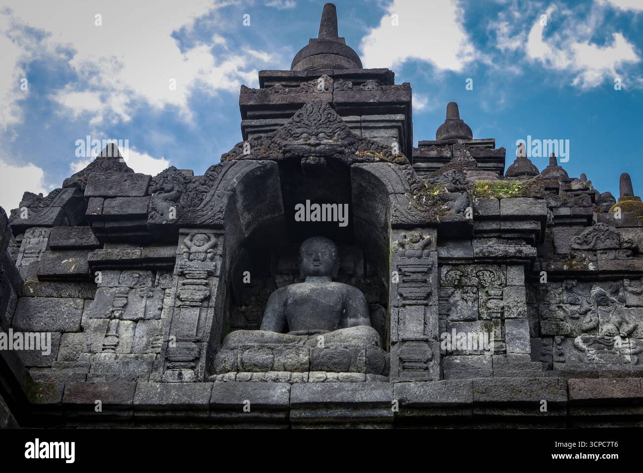 Borobudur, Jawa, Indonesia - April 22, 2025: Large Buddha statue in the ...