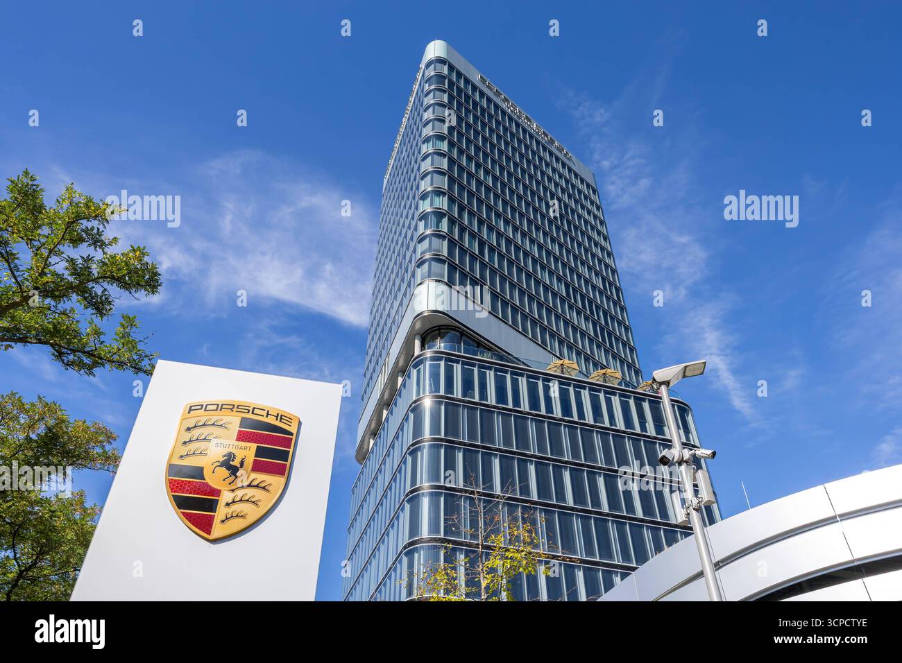 Erstaunlich Porsche Design Tower Stuttgart Bild