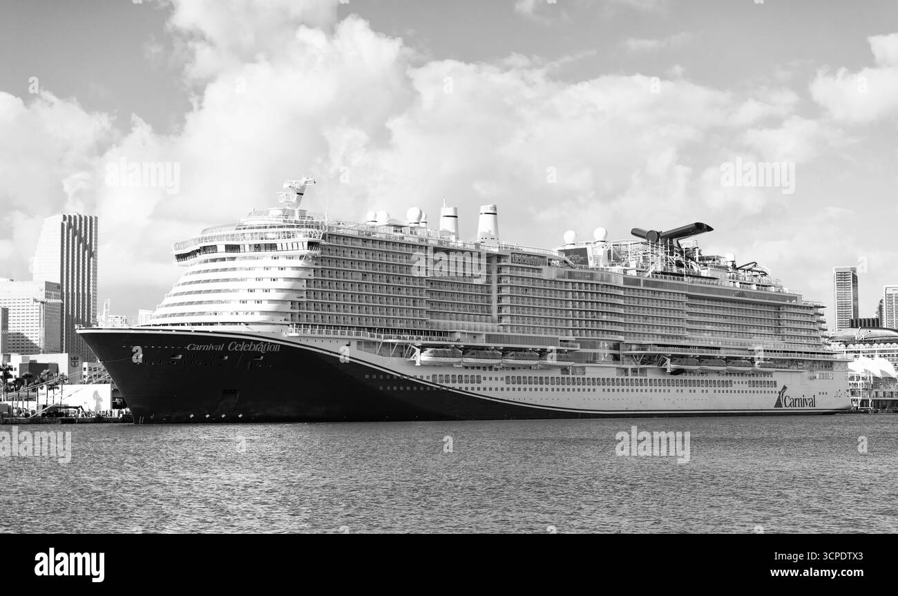 Carnival celebration cruise Black and White Stock Photos & Images - Alamy