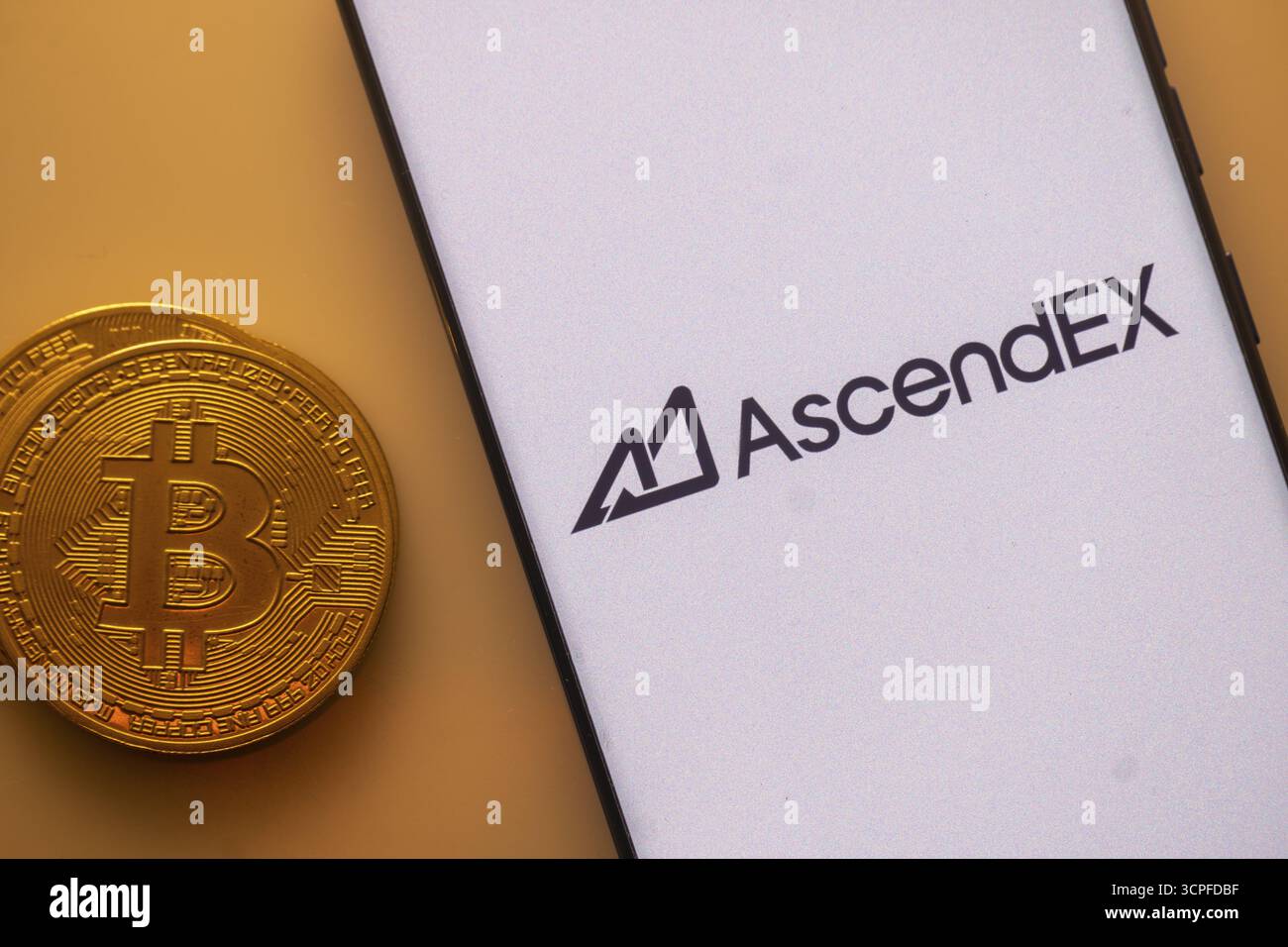 Finance screen hi-res stock photography and images - Page 28 - Alamy