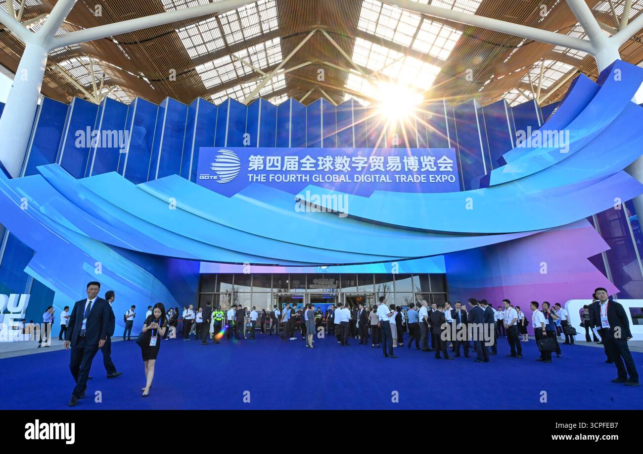 See the innovative future in digital trade fair hi-res stock ...