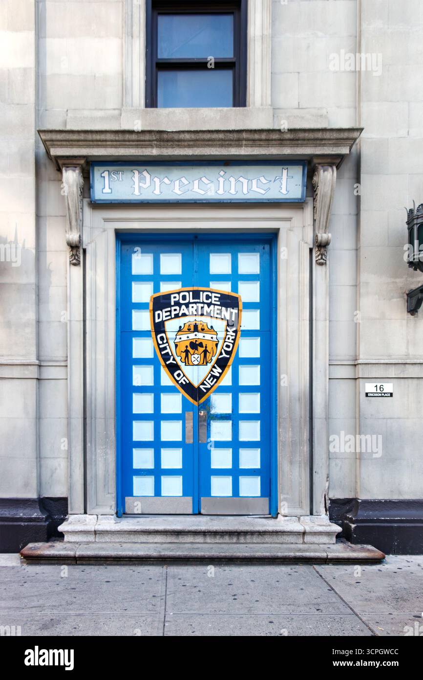 New york police hi-res stock photography and images - Alamy