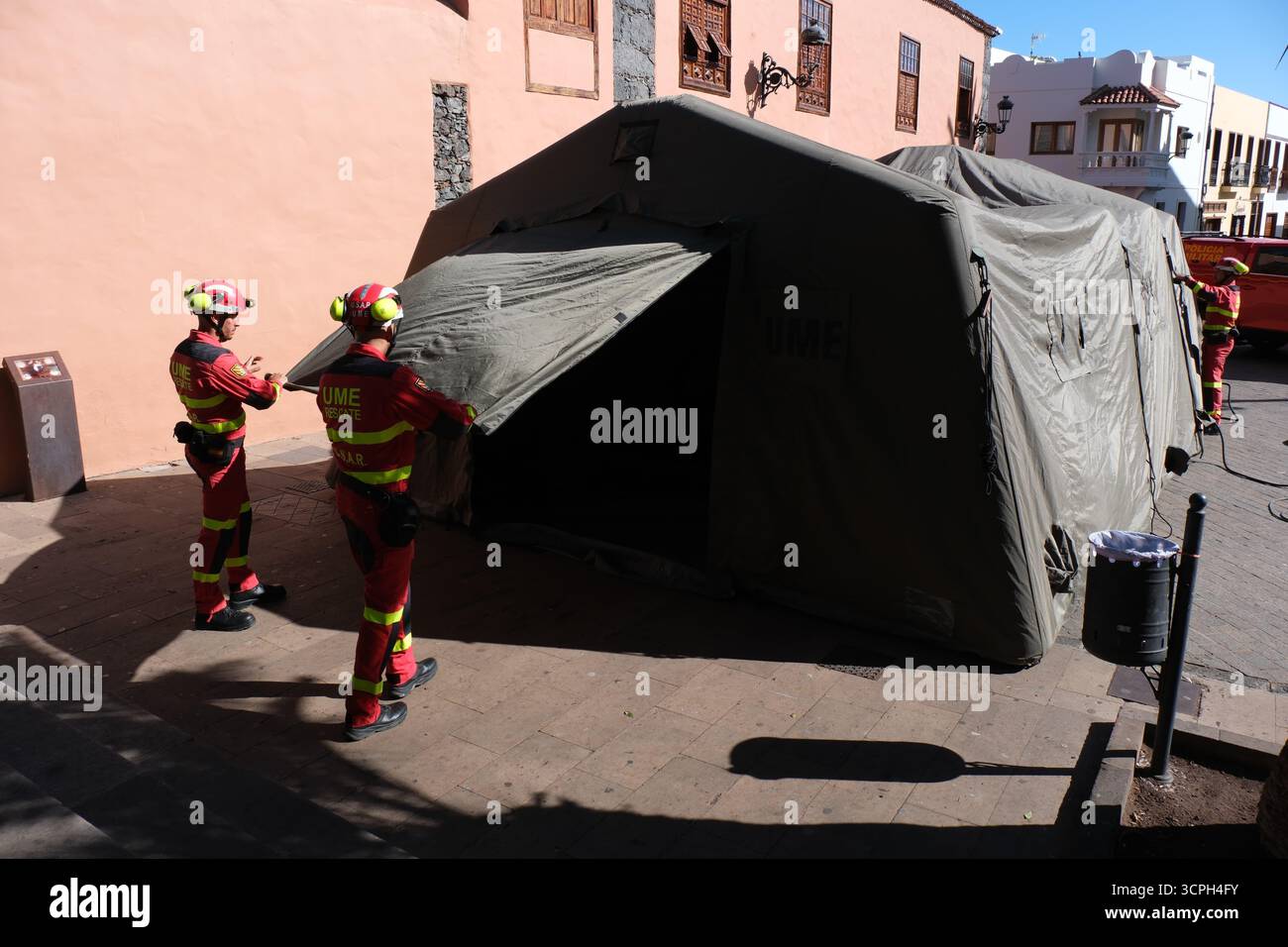 Logistics of the Tenerife Evacuation