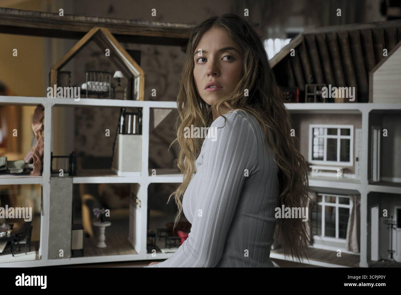 The Housemaid Sydney Sweeney Stock Photo - Alamy