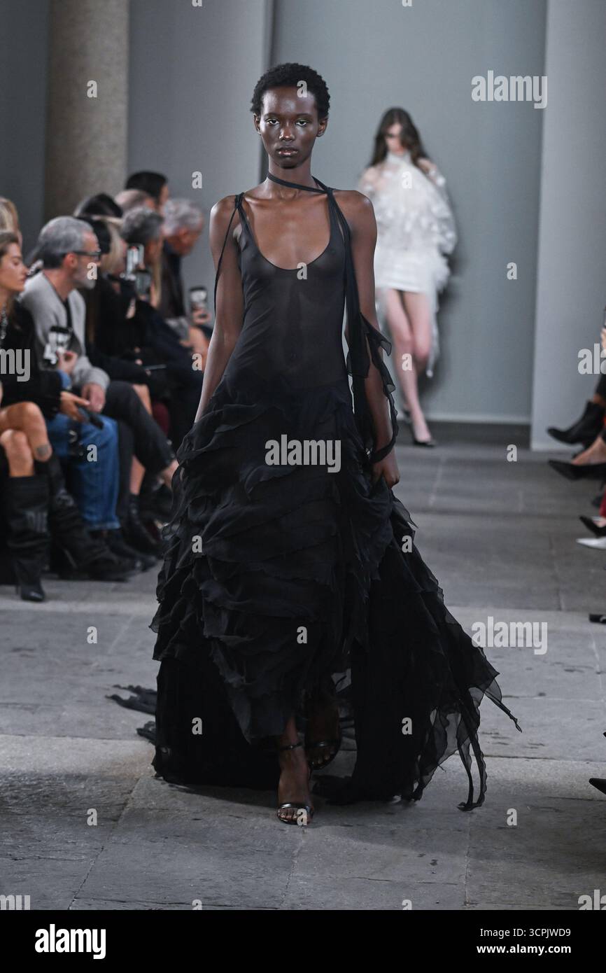 Milan, Milan Women's Fashion Week Spring/Summer 2026 - Women's Fashion ...