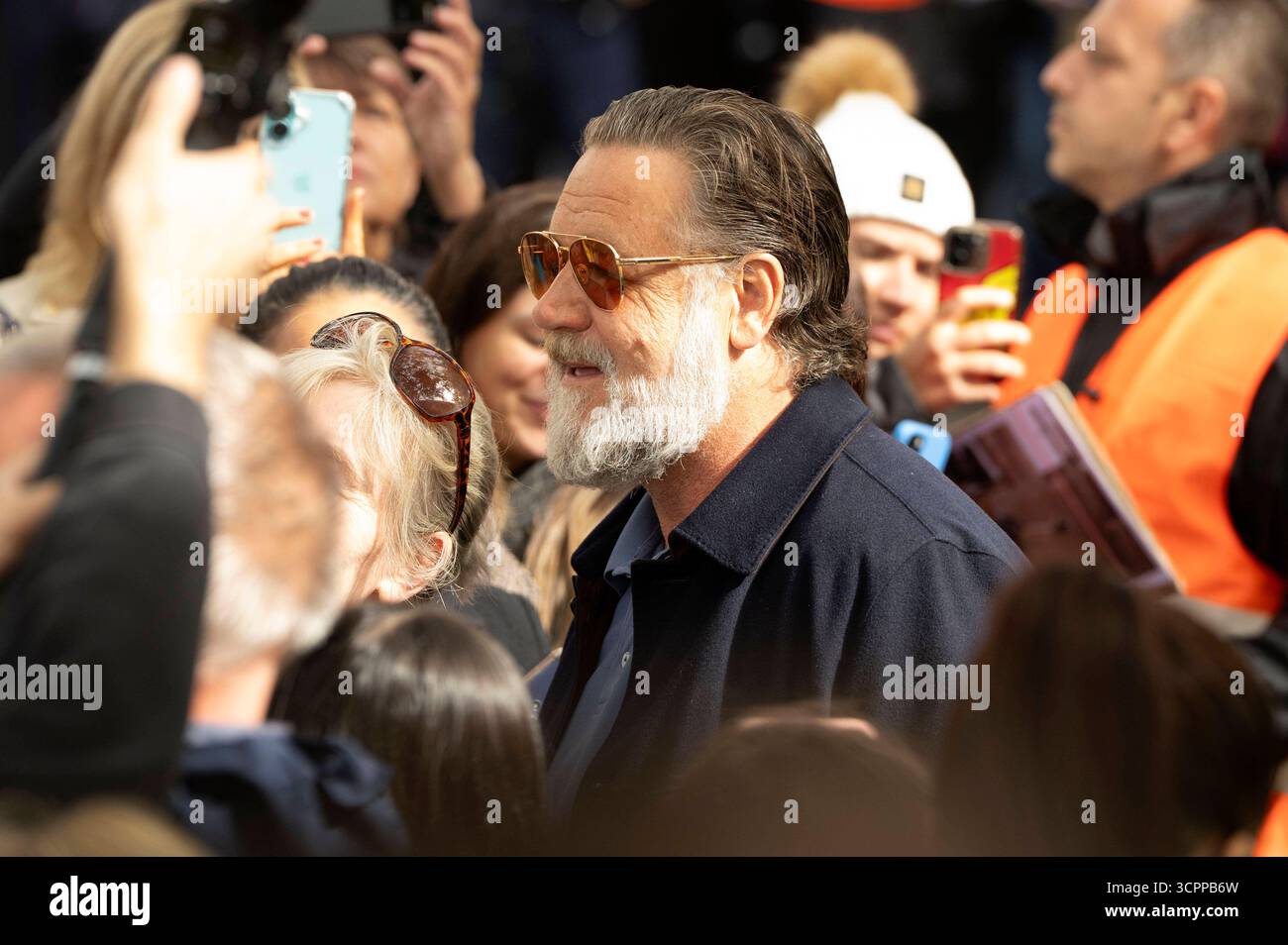 Russell Crowe Bei Der Premiere Des Kinofilms Nuremberg N rnberg Auf russell-crowe-bei-der-premiere-des-kinofilms-nuremberg-n-rnberg-auf