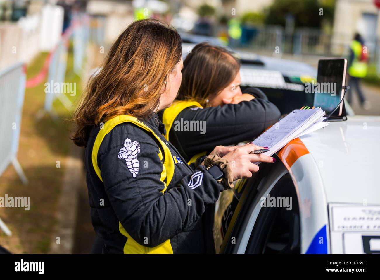 OLEA Charlotte, PAGES Cécile, Renault Clio Rally5, portrait during the Rallye Coeur de France 2025, 7th round of the Championnat de France des Rallyes 2025, from September 27 to 28, 2025 in Vendôme, France - Photo Bastien Roux/DPPI Credit: DPPI Media/Alamy Live News Stock Photo