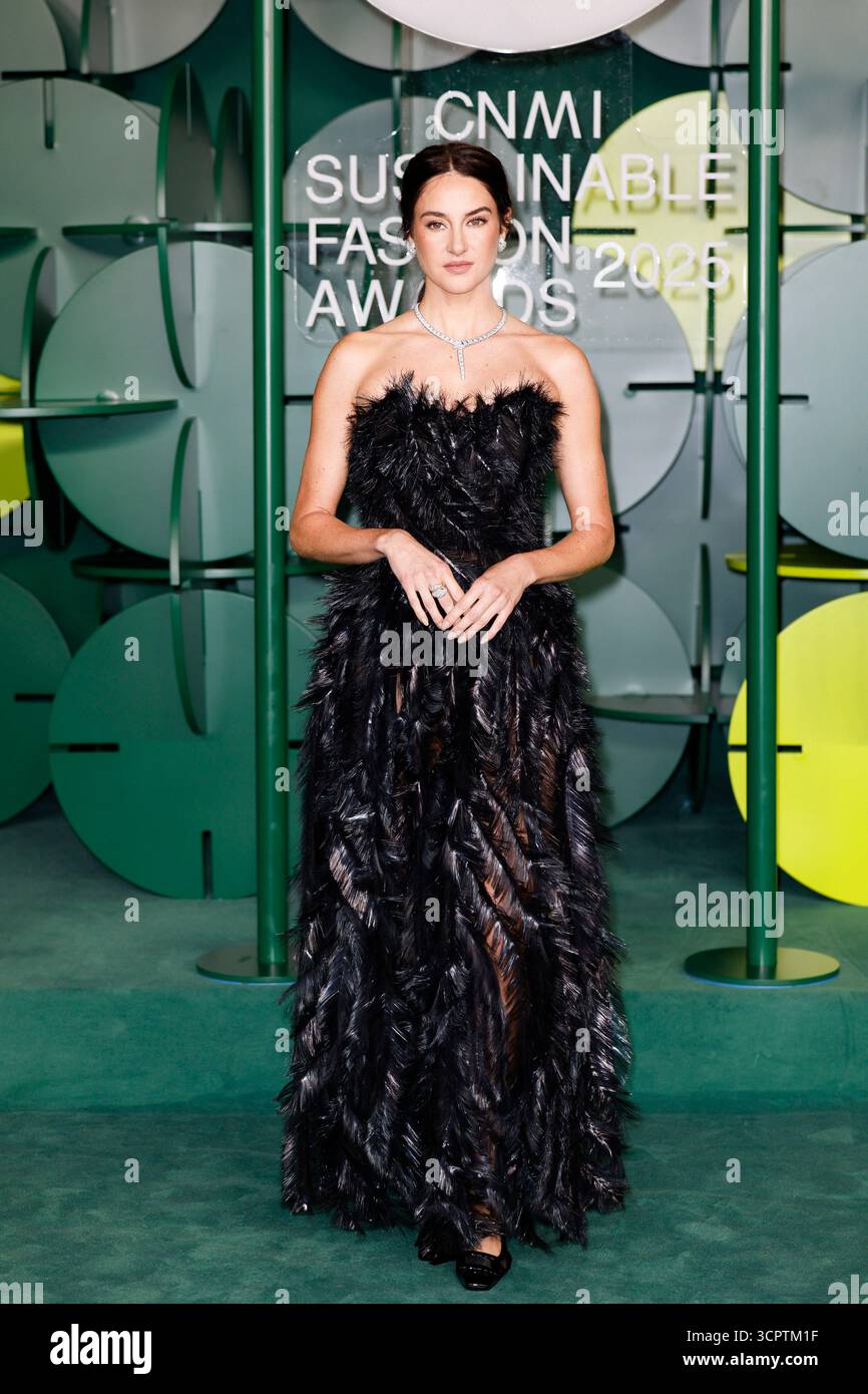 shailene woodley green dress Shailene Woodley wears a feathered look while attending the 2025 CMNI Sustainable Fashion Awards, which she served as main presenter. Also attending included Michelle Monaghan, Jesse Williams, Kelly Rutherford, Clara McGregor, Anna