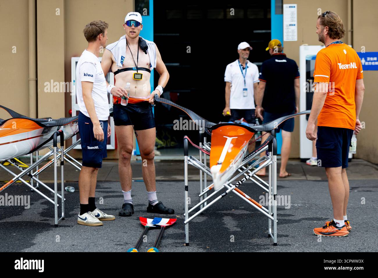 SHANGHAI - Simon van Dorp before the men's single sculls final at the ...