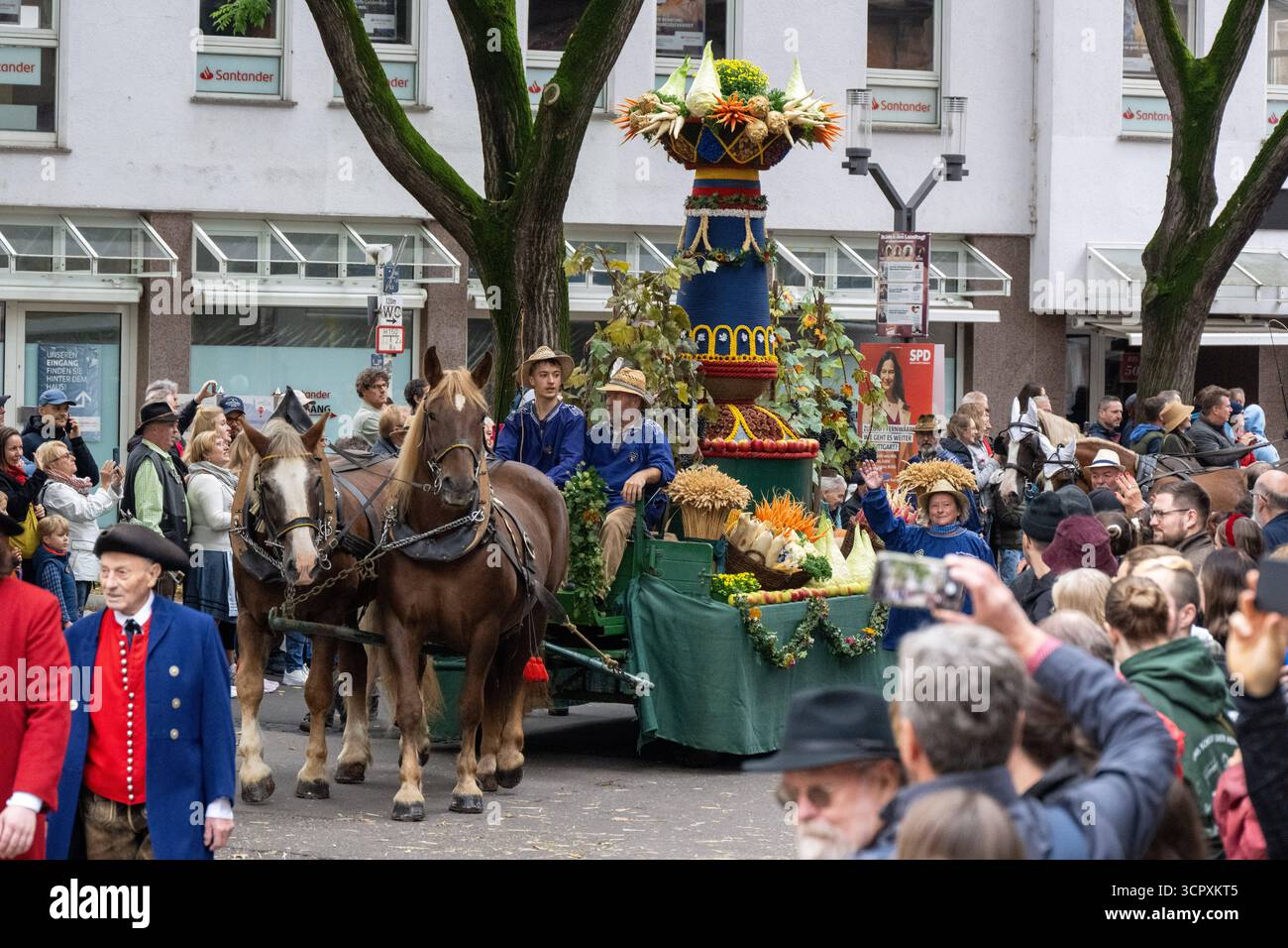 Volksfestumzug Stuttgart Der Festumzug Zum 178 Cannstatter Volksfest 