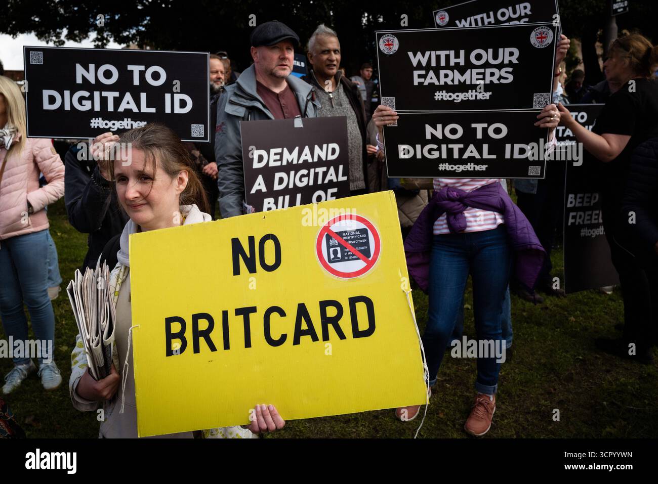 Liverpool, UK. 28th Sep, 2025. A protester holds a No Britcard placard ...
