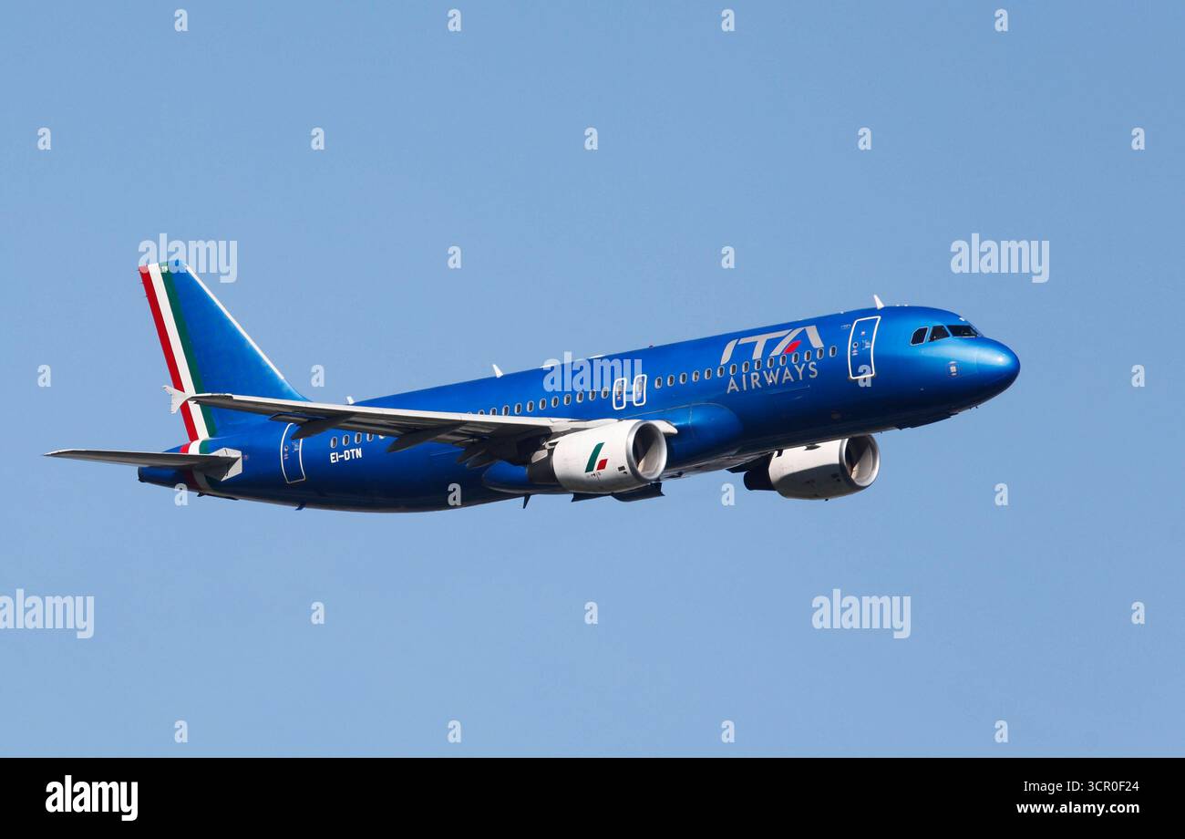 ita-airways-ein-airbus-a320-