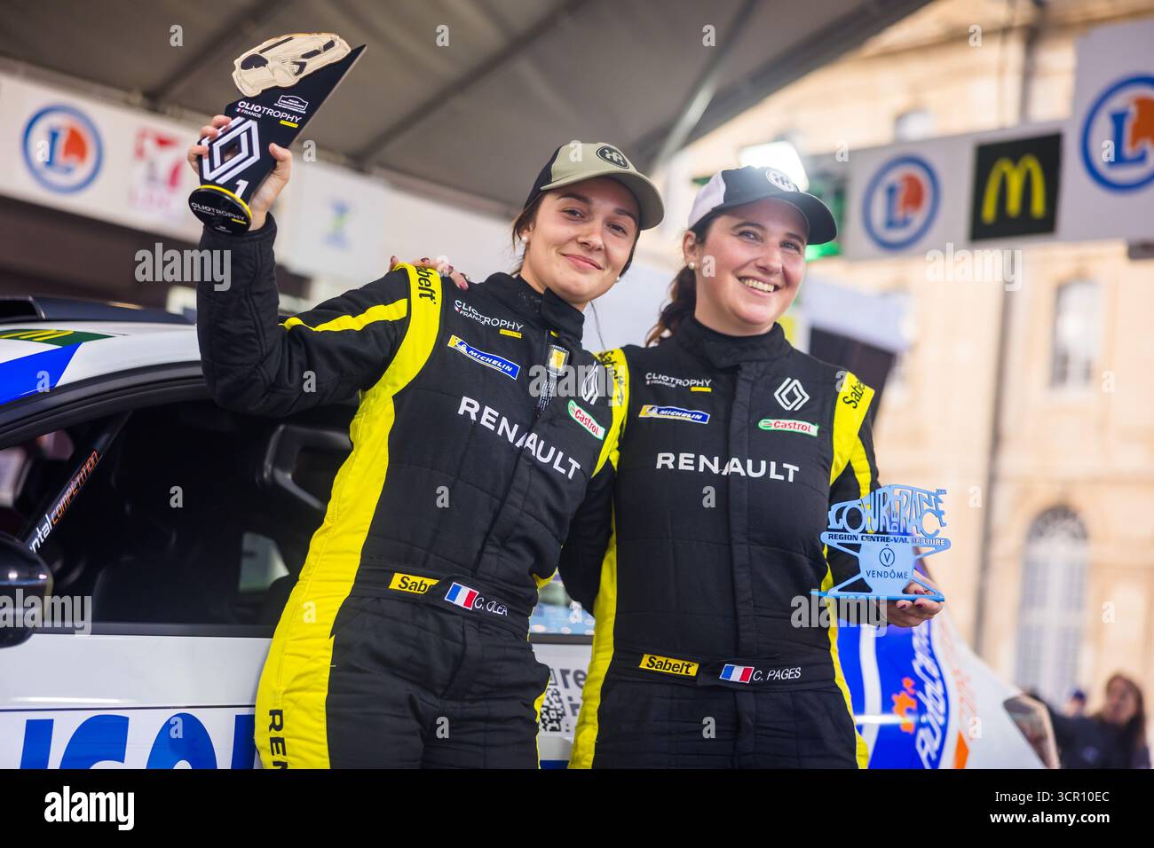OLEA Charlotte, PAGES Cécile, Renault Clio Rally5, portrait during the Rallye Coeur de France 2025, 7th round of the Championnat de France des Rallyes 2025, from September 27 to 28, 2025 in Vendôme, France - Photo Bastien Roux/DPPI Credit: DPPI Media/Alamy Live News Stock Photo