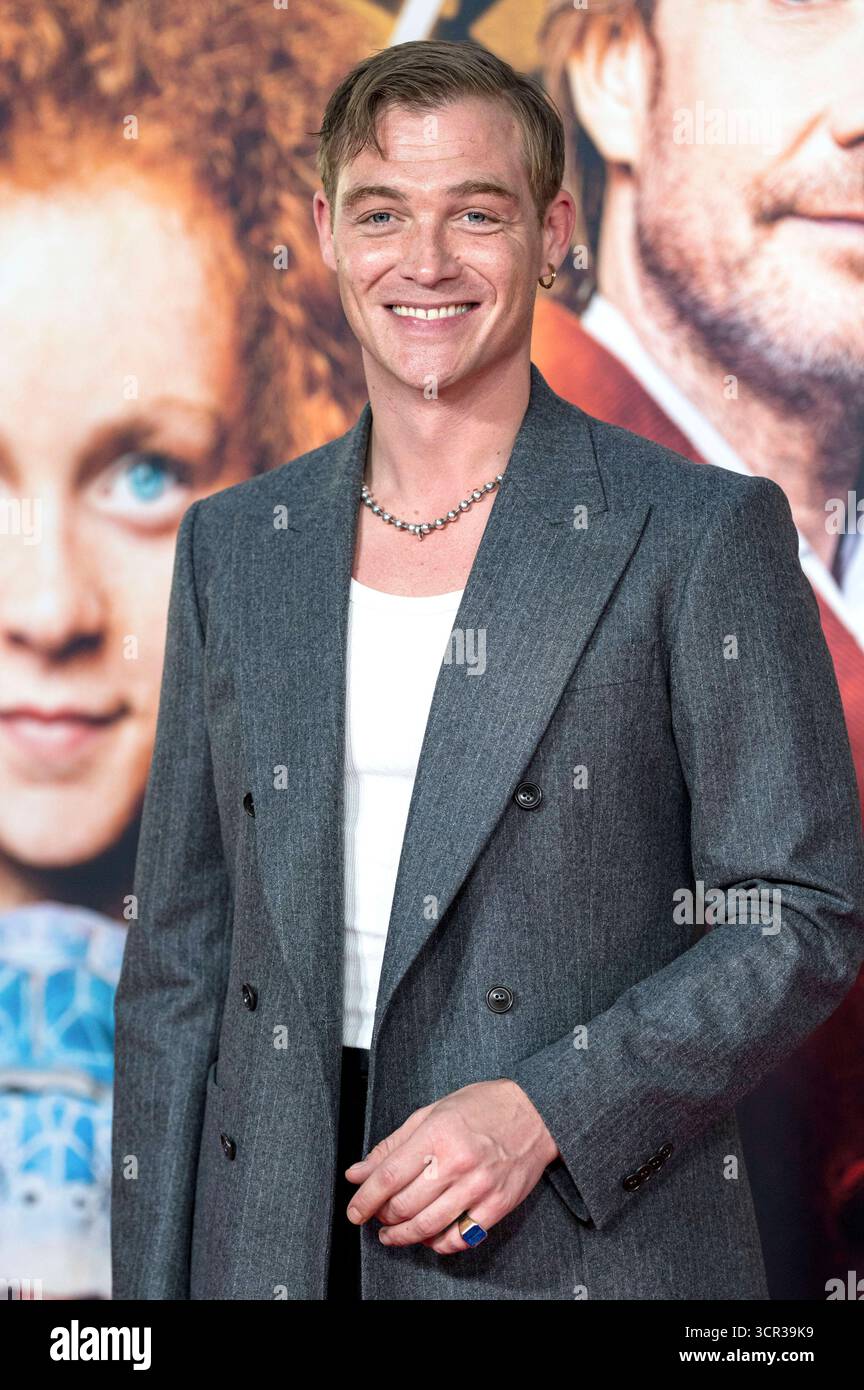 David Sch Tter Bei Der Premiere Des Kinofilms Momo Im Math Ser David Schtter Bei Der Premiere Des Kinofilms Momo Im Mathser Filmpalast Mnchen 28092025 David Schtter At The Premiere Of The Movie Momo At Mathser Filmpalast Munich 28 09 2025 Fotoxnxkolinzxxfutureximagex Momo 5801 3CR39K9 