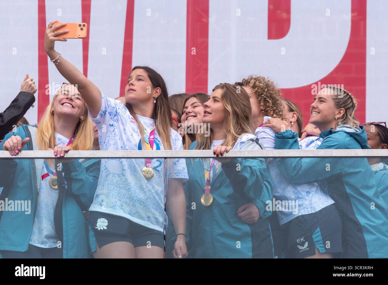 Red Roses Rigby Team Red roses rugby selfie hi-res stock photography and images - Alamy