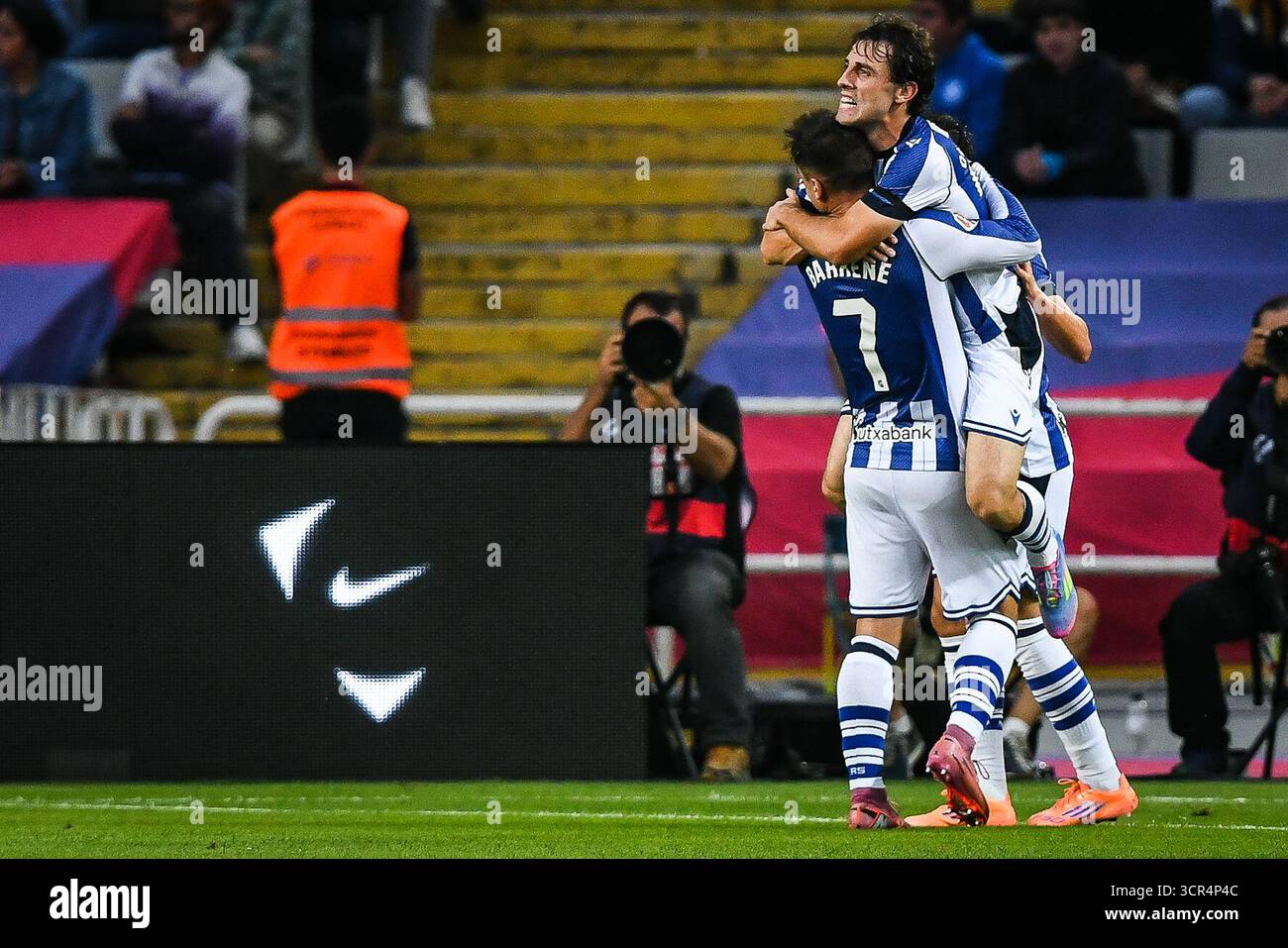 Real Sociedad Edge Out Victory with Dramatic Late Goal by Barrenetxea Real Sociedad Edge Out Victory with Dramatic Late Goal by Barrenetxea