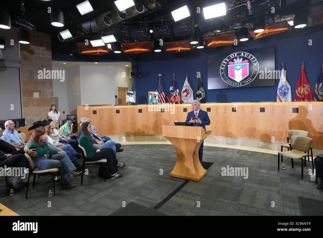 Austin, Texas, USA. 29 Sept, 2025. Austin Mayor KIRK WATSON gives an update as Austin, Texas police announce they've solved the 34-year old Austin Yogurt Shop murder case where four teenage girls were slain at the I Can't Believe It's Yogurt shop on December 6, 1991. The four victims, Amy Ayers, Jennifer Harbison, sister Sarah Harbison and Eliza Thomas, were found bound, gagged and set on fire. New DNA evidence points to serial killer Robert Eugene Brashers as the suspect. Credit: Bob Daemmrich/Alamy Live News Stock Photo