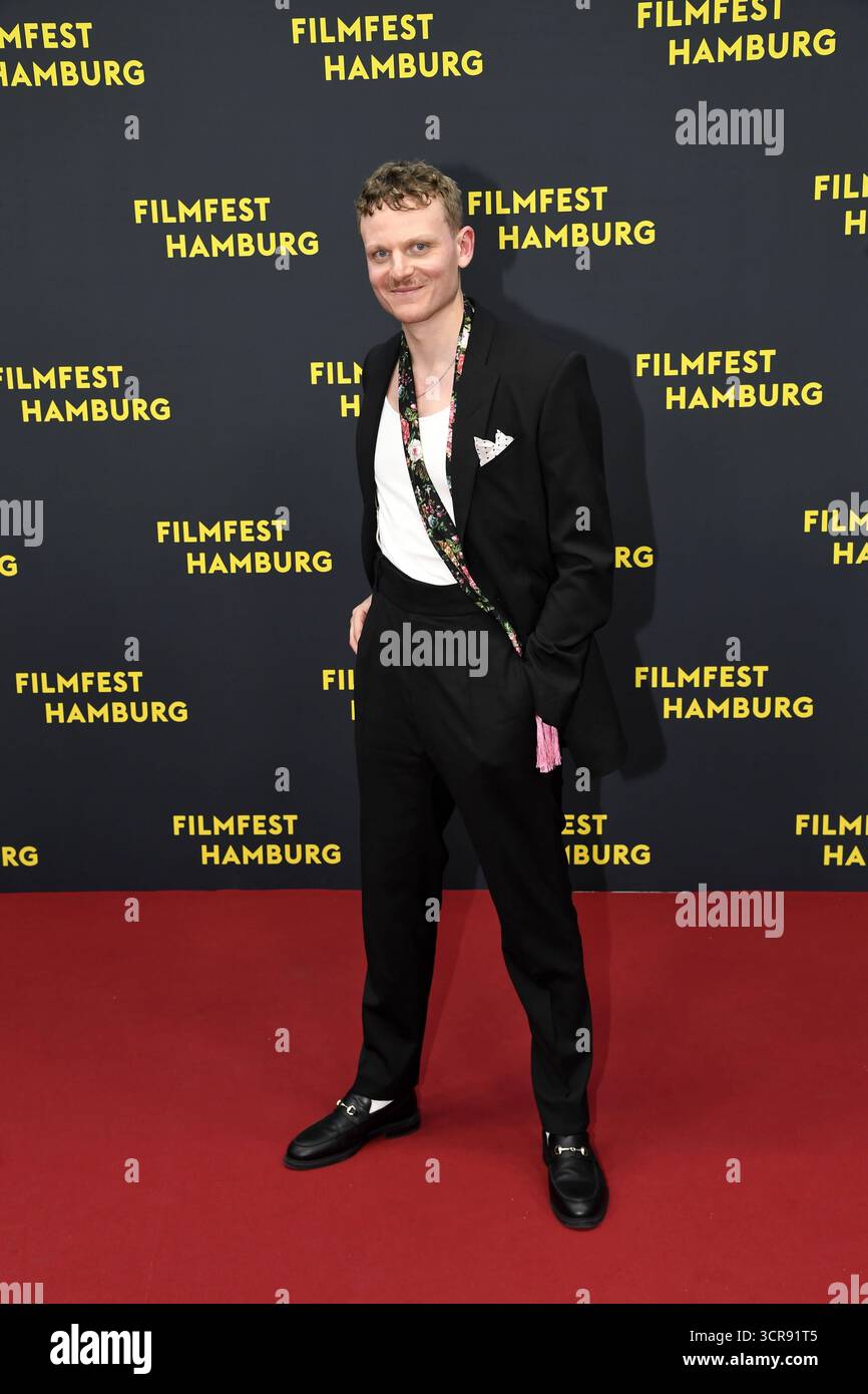 Johannes Hegemann Bei Der Premiere OLIVIA Im Rahmen Des Filmfest johannes-hegemann-bei-der-premiere-olivia-im-rahmen-des-filmfest