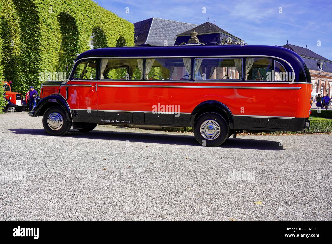 MERCEDES-BENZ 3500, built in 1950, side view of a red retro bus in