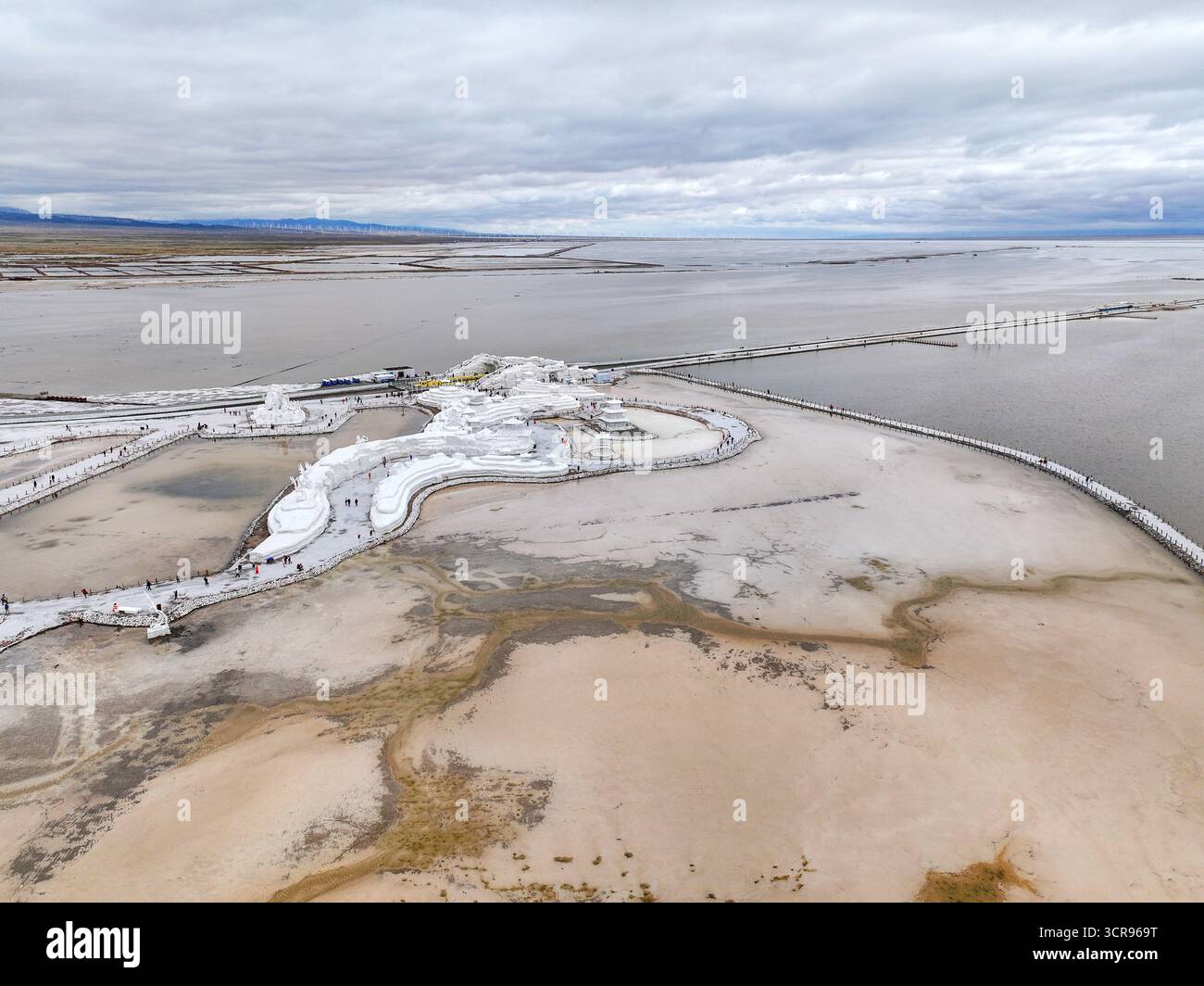 Chinas qinghai qaidam basin hi-res stock photography and images - Alamy