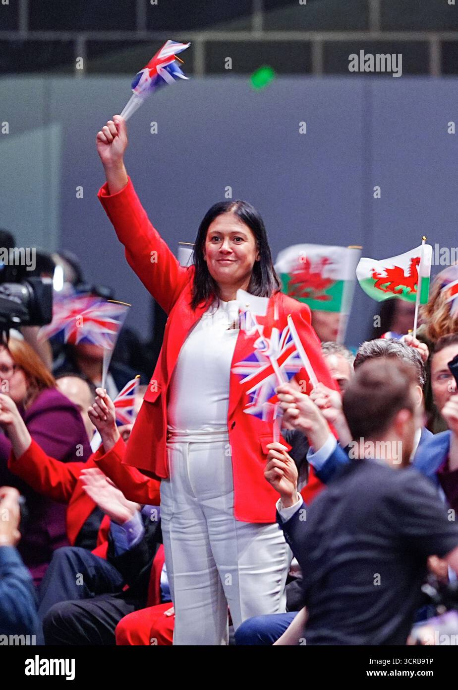 culture-secretary-lisa-nandy-waves-a-union-flag-during-prime-minister-sir-keir-starmers-keynote-speech-at-the-labour-party-conference-at-the-acc-liverpool-picture-date-tuesday-september-30-2025-3CRB91P.jpg
