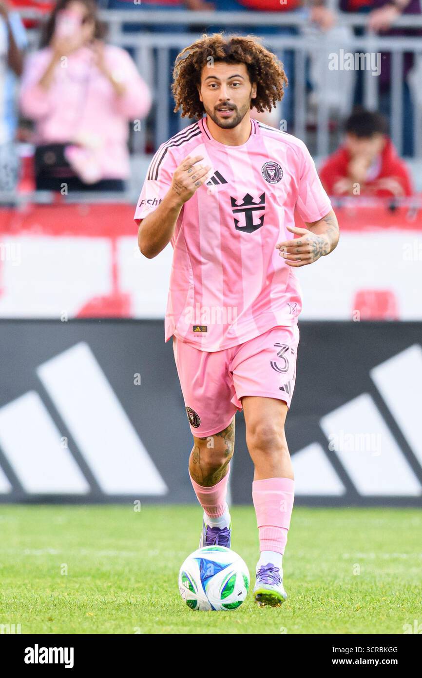 TORONTO, ON - SEPTEMBER 27: Inter Miami CF defender Maximiliano Falcón ...