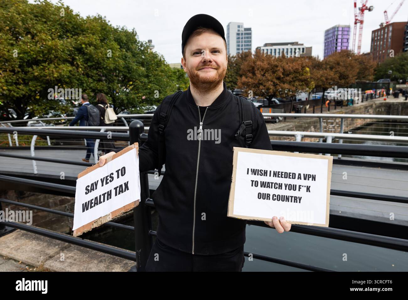 Anti digital id hi res stock photography and images Alamy