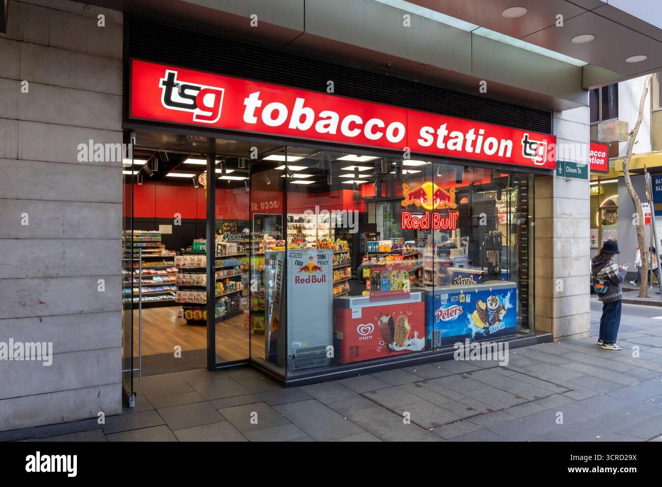 the tobacco station Tobacco store hi-res stock photography and images